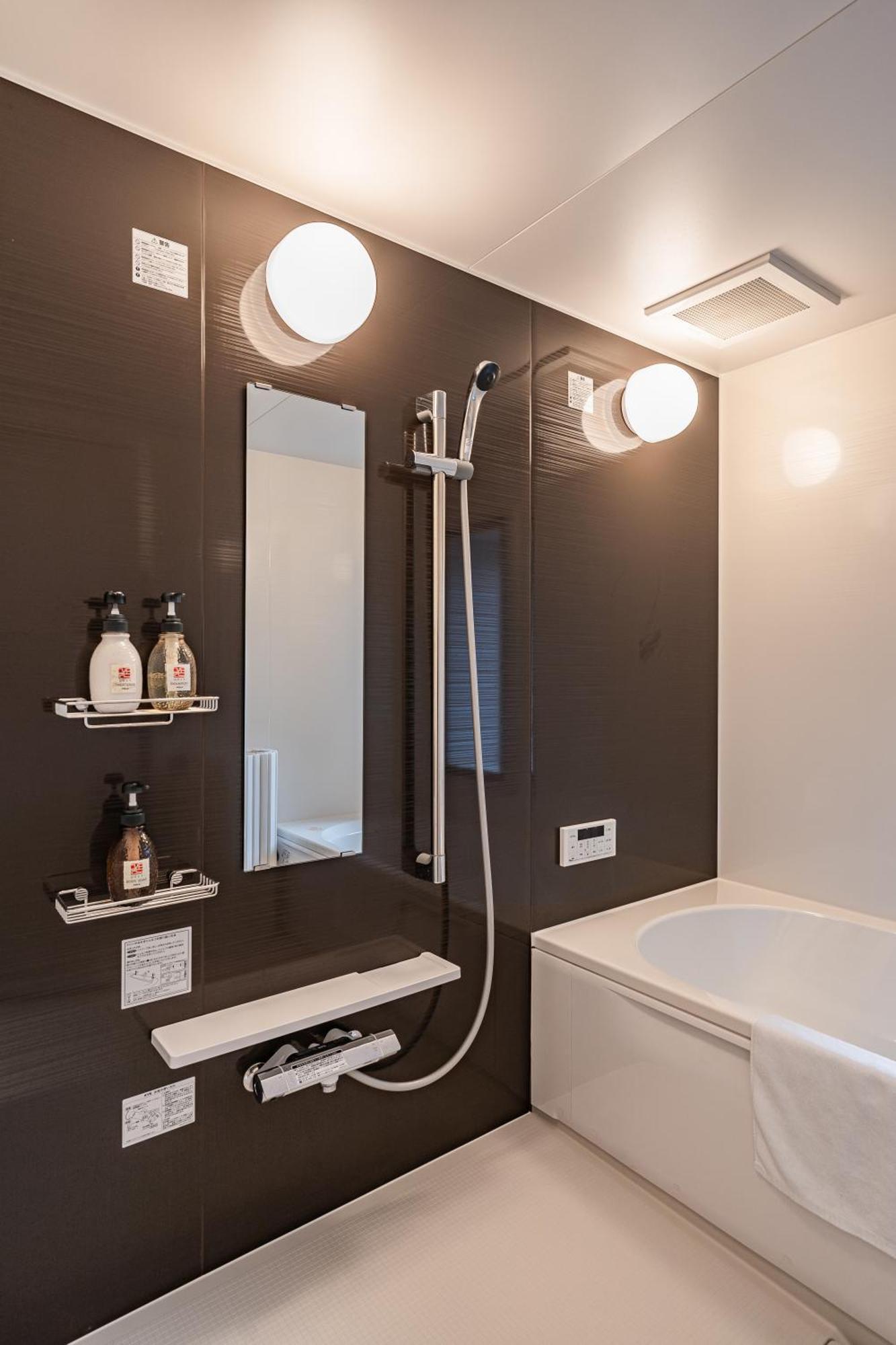Apartment Hotel 11 Shinsaibashi Amemura أوساكا المظهر الخارجي الصورة